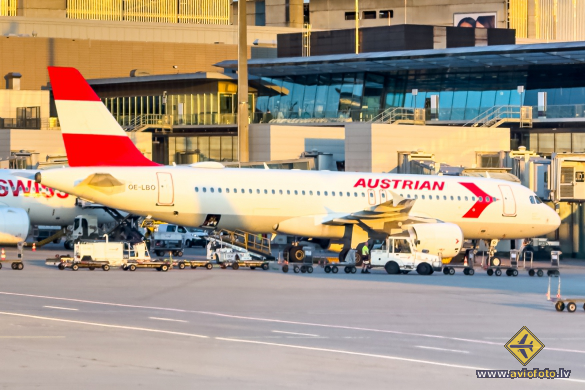Airbus A320-214